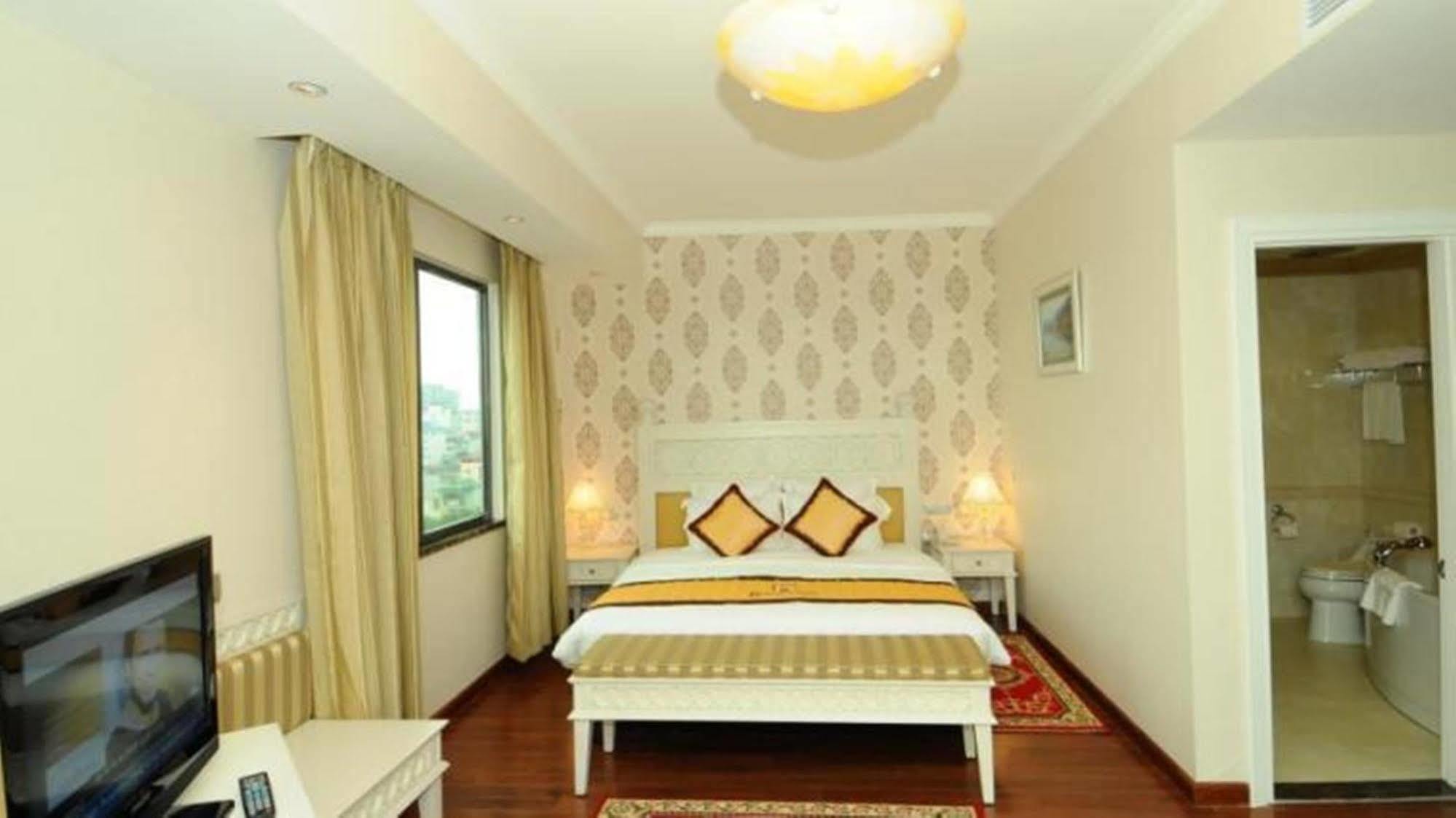 האנוי Royal Gate Hotel מראה חיצוני תמונה