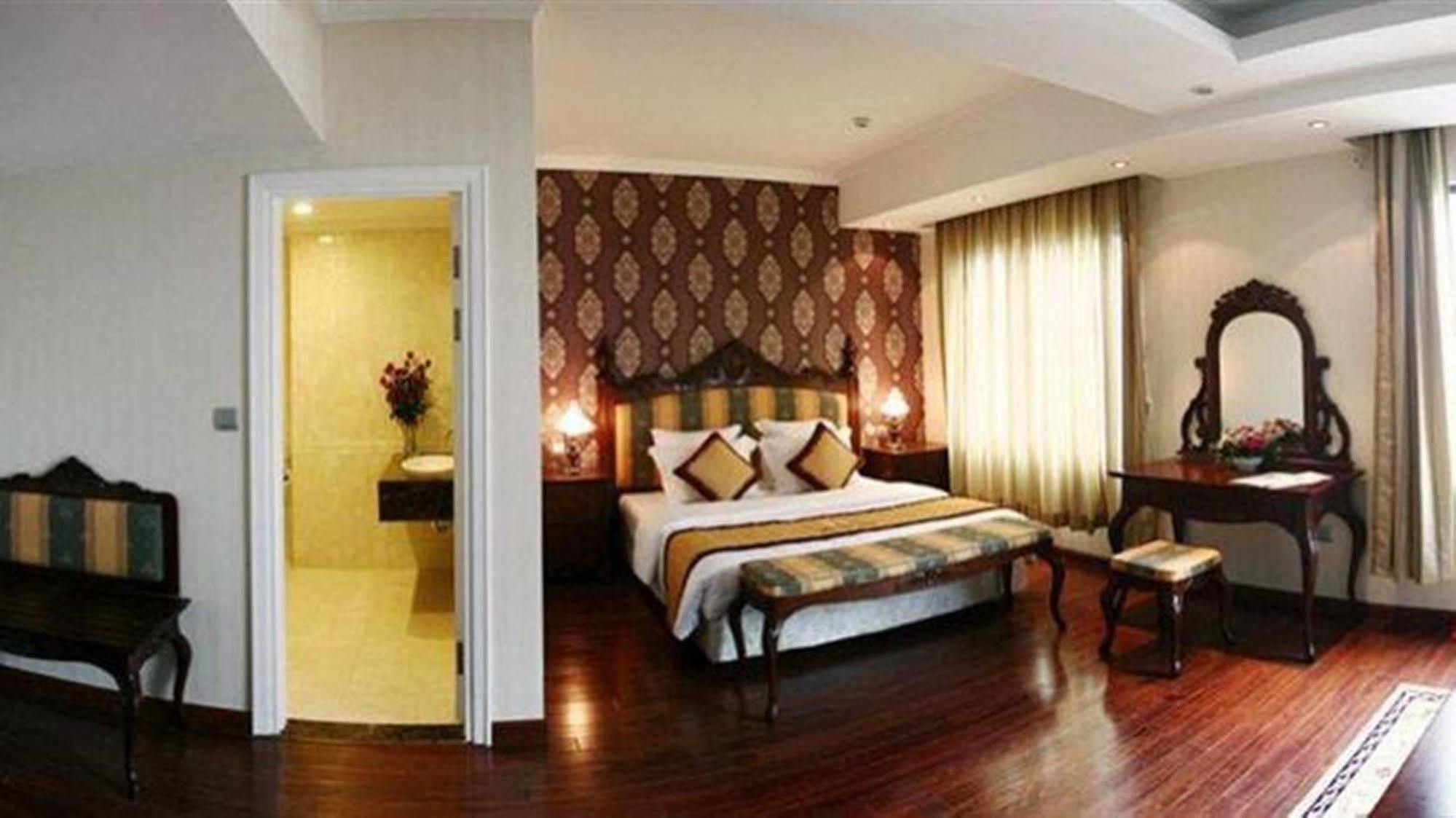 האנוי Royal Gate Hotel מראה חיצוני תמונה