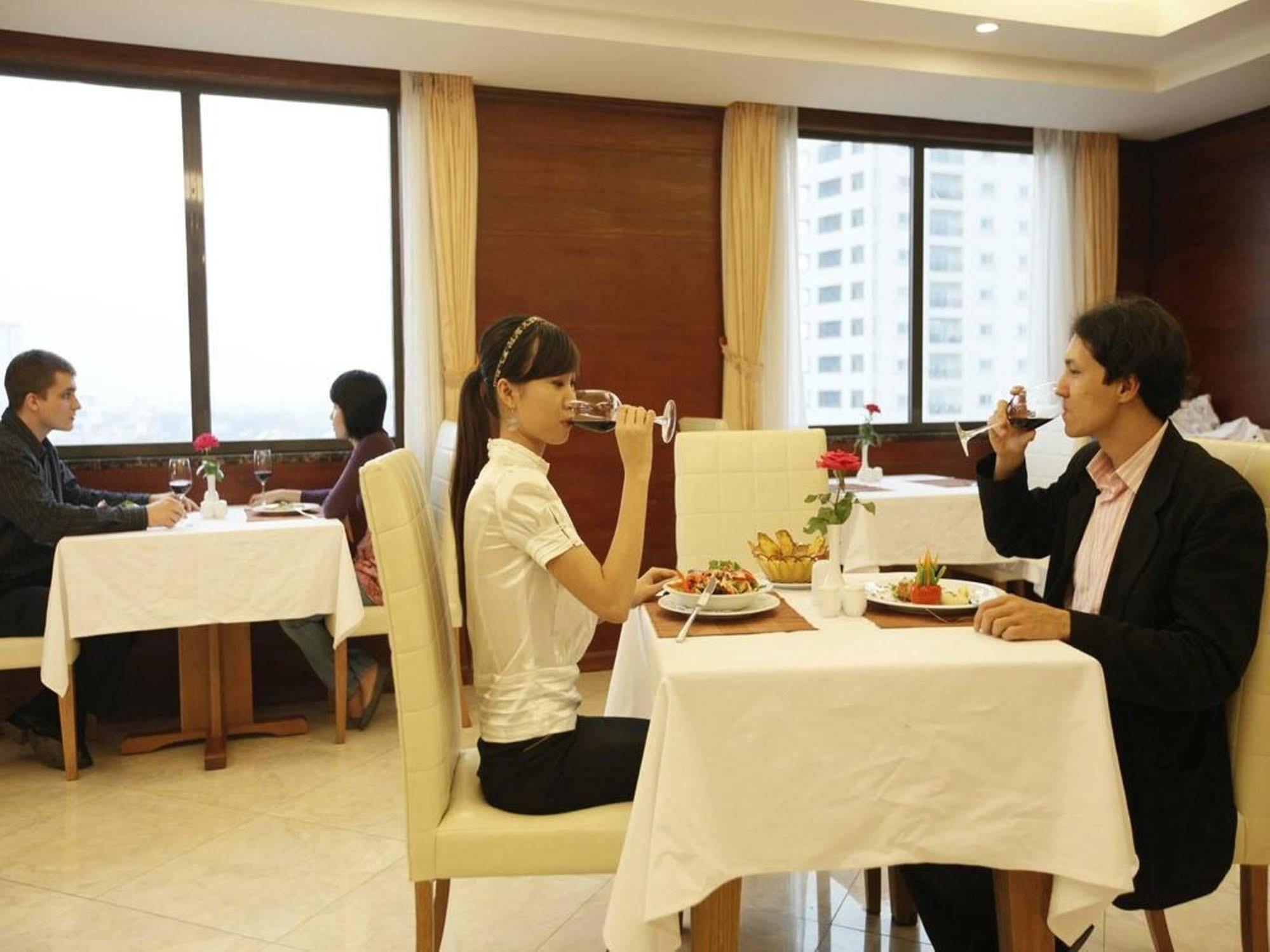 האנוי Royal Gate Hotel מראה חיצוני תמונה
