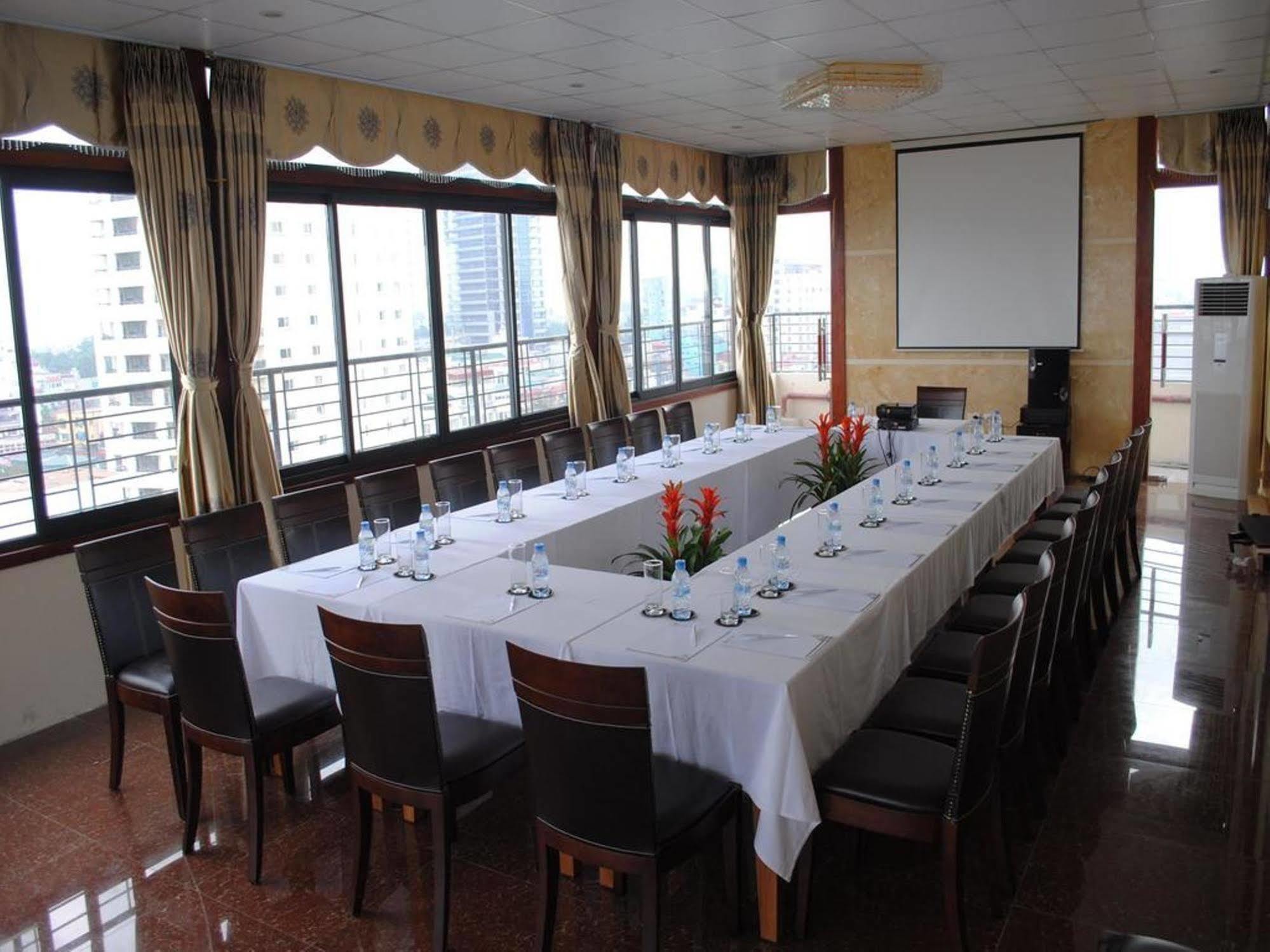 האנוי Royal Gate Hotel מתקנים תמונה